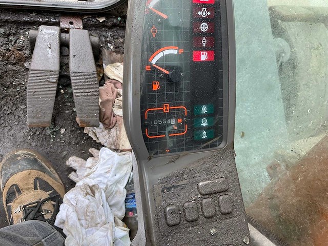 1996 hitachi fh150w-3 mobiele kraan - afbeelding 30 van  57