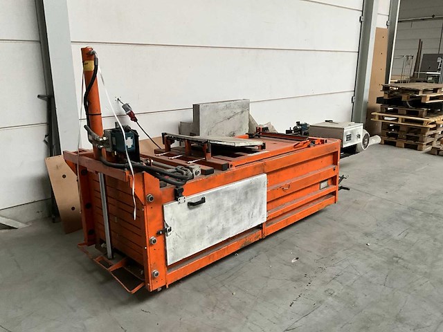 1996 hsm 12 gigant afvalpers horizontaal - afbeelding 2 van  8