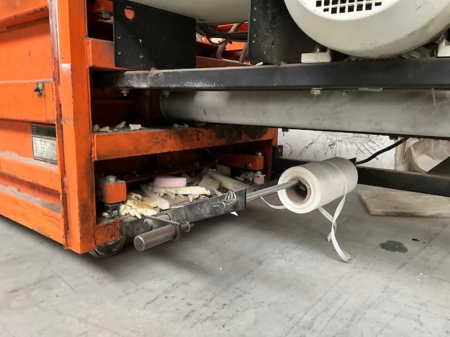 1996 hsm 12 gigant afvalpers horizontaal - afbeelding 6 van  8