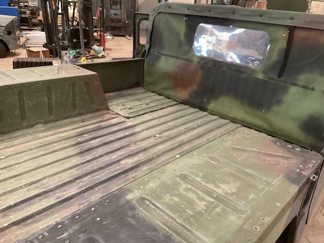 1996 humveee m1097 a2 legervoertuig - afbeelding 9 van  21