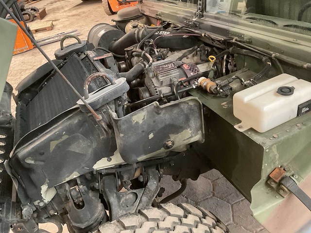 1996 humveee m1097 a2 legervoertuig - afbeelding 10 van  21