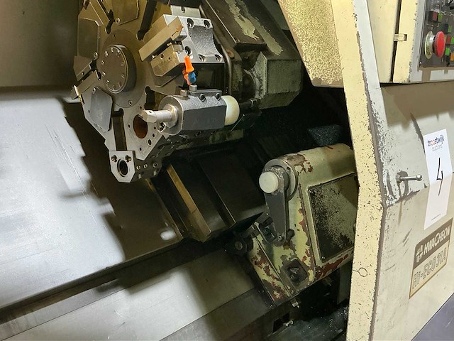 1996 hwacheon hi-eco31a cnc-draaibank met hatec stafaanvoer - afbeelding 2 van  16