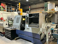 1996 hwacheon hi-eco31a cnc-draaibank met hatec stafaanvoer - afbeelding 10 van  16