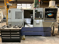 1996 hwacheon hi-eco31a cnc-draaibank met hatec stafaanvoer - afbeelding 12 van  16