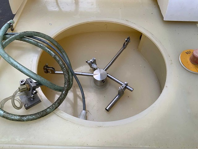 1996 i sedd mcd-240/ sp-c reinigings en droogcentrifuge - afbeelding 3 van  4