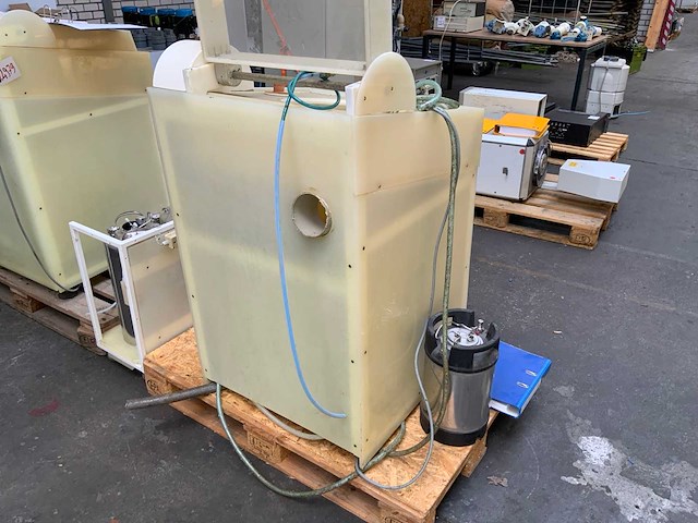 1996 i sedd mcd-240/ sp-c reinigings en droogcentrifuge - afbeelding 4 van  4
