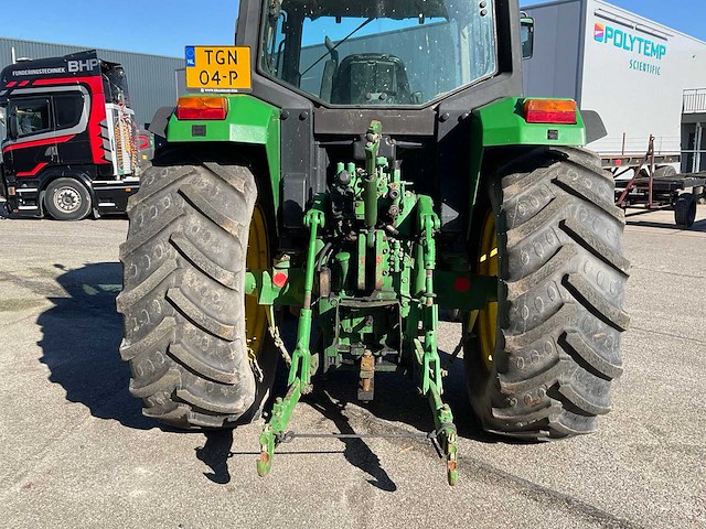 1996 john deere 6100 tweewielaangedreven landbouwtractor - afbeelding 4 van  26