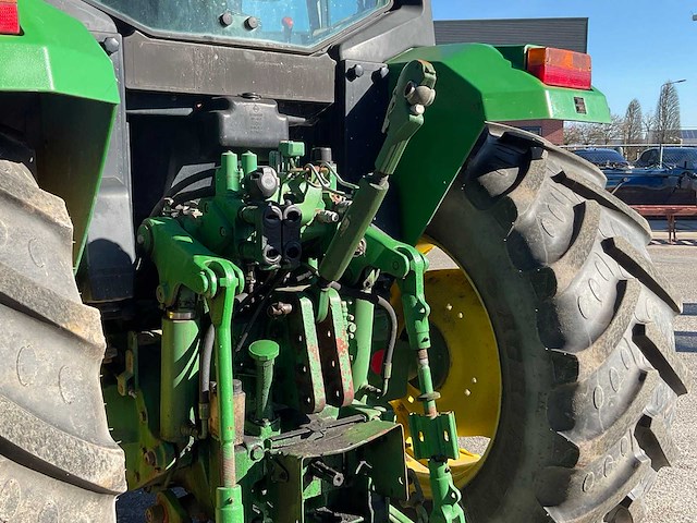 1996 john deere 6100 tweewielaangedreven landbouwtractor - afbeelding 7 van  26