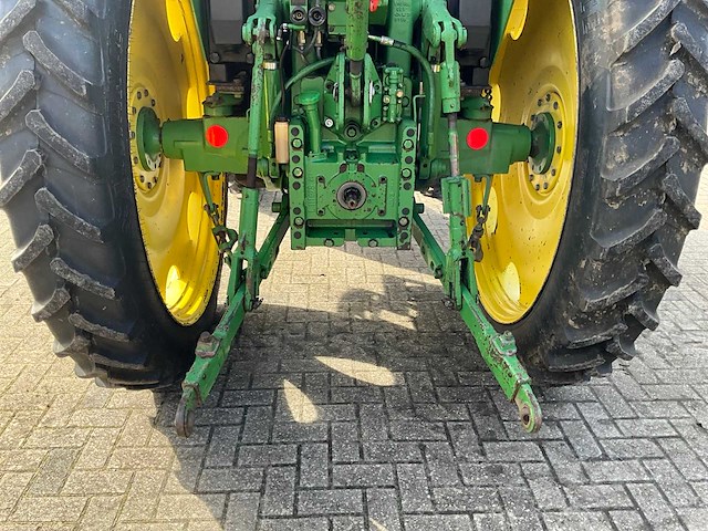 1996 john deere 6100 vierwielaangedreven landbouwtractor - afbeelding 19 van  25
