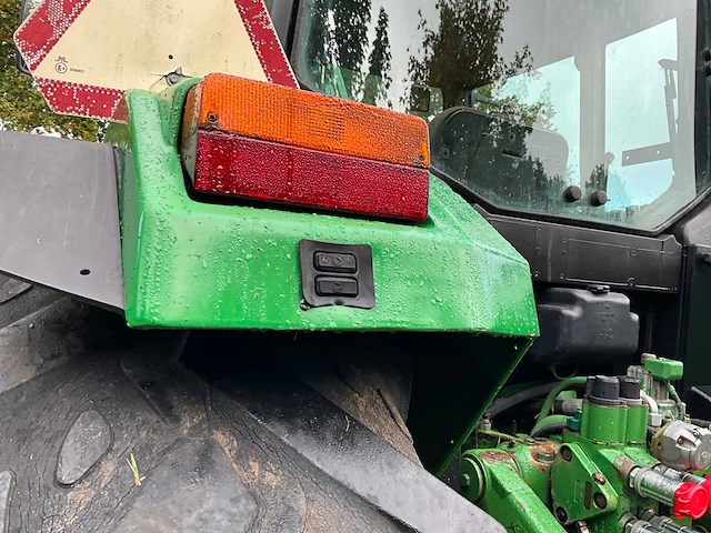 1996 john deere 6400 vierwielaangedreven landbouwtractor met voorlader - afbeelding 18 van  42