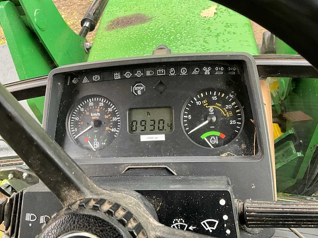 1996 john deere 6400 vierwielaangedreven landbouwtractor met voorlader - afbeelding 32 van  42