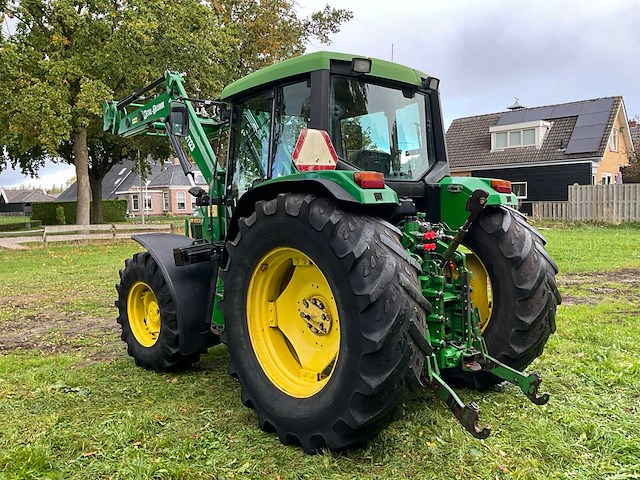 1996 john deere 6400 vierwielaangedreven landbouwtractor met voorlader - afbeelding 8 van  42