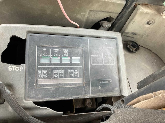 1996 komatsu wh320-3h wiellader - afbeelding 6 van  22