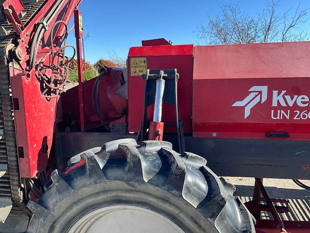 1996 kverneland un2600 aardappelrooier - afbeelding 13 van  24