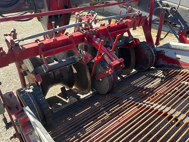 1996 kverneland un2600 aardappelrooier - afbeelding 20 van  22