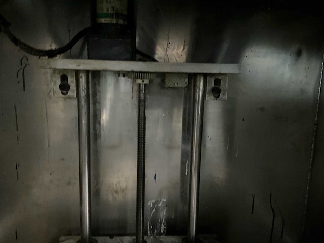 1996 mcp 004 plc vacuümgietmachine - afbeelding 3 van  15