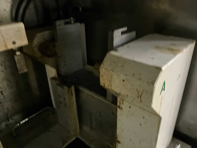 1996 mcp 004 plc vacuümgietmachine - afbeelding 12 van  15