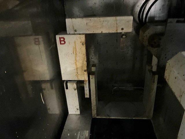 1996 mcp 004 plc vacuümgietmachine - afbeelding 13 van  15