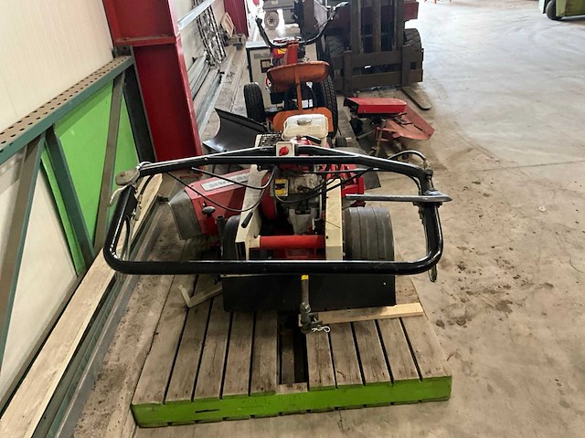 1996 mio zelfrijdende veegmachine - afbeelding 3 van  9