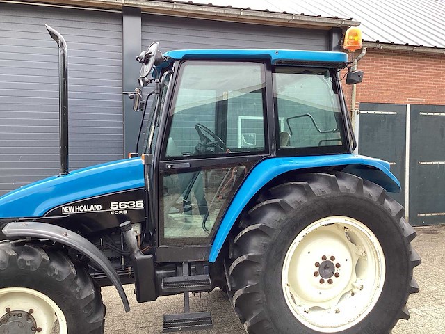 1996 new holland 5635 dt vierwielaangedreven landbouwtractor - afbeelding 12 van  14