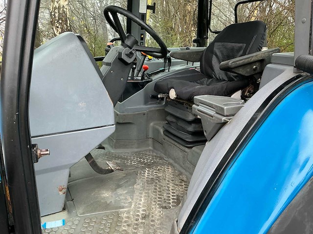 1996 new holland 6640 vierwielaangedreven landbouwtractor - afbeelding 13 van  31
