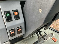 1996 new holland 6640 vierwielaangedreven landbouwtractor - afbeelding 24 van  31