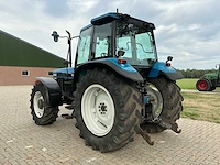 1996 new holland 8340 vierwielaangedreven landbouwtractor - afbeelding 23 van  32