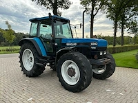 1996 new holland 8340 vierwielaangedreven landbouwtractor - afbeelding 30 van  32