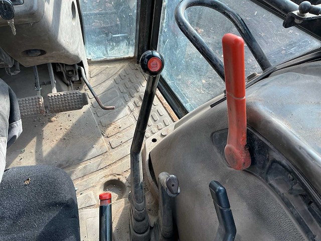 1996 new holland l85 dt vierwielaangedreven landbouwtractor - afbeelding 27 van  47