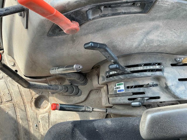 1996 new holland l85 dt vierwielaangedreven landbouwtractor - afbeelding 28 van  47