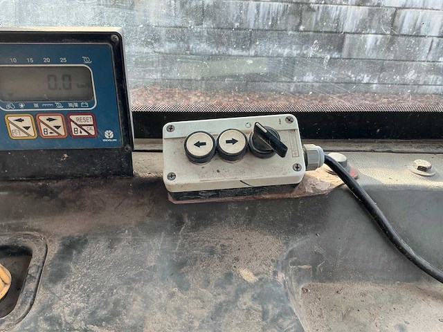 1996 new holland l85 dt vierwielaangedreven landbouwtractor - afbeelding 31 van  47