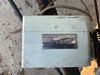 1996 nido n90 0.8-12 awtln 300 getrokken zoutstrooier – 800 liter - afbeelding 3 van  17