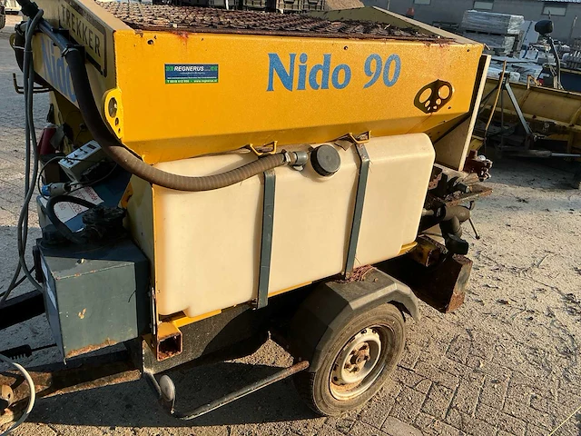1996 nido n90 0.8-12 awtln 300 getrokken zoutstrooier – 800 liter - afbeelding 10 van  17