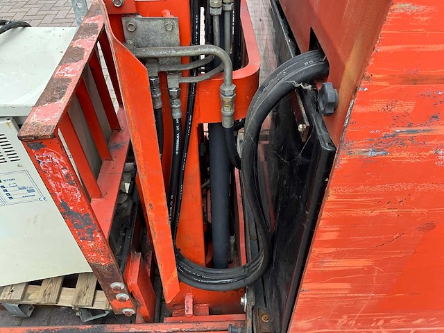 1996 nissan jhc01l18hu reach truck - afbeelding 2 van  16