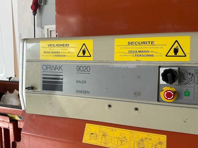 1996 orwak 9020 baler 2-kamer afval balenpers - afbeelding 2 van  3