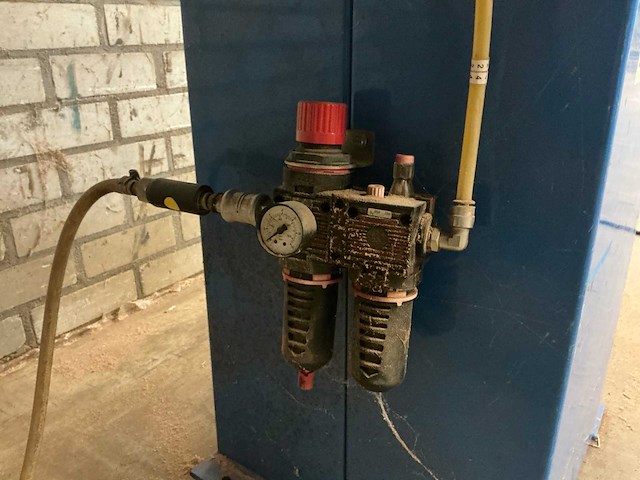 1996 pertici univer 330ip dubbele verstekzaagmachine - afbeelding 2 van  16