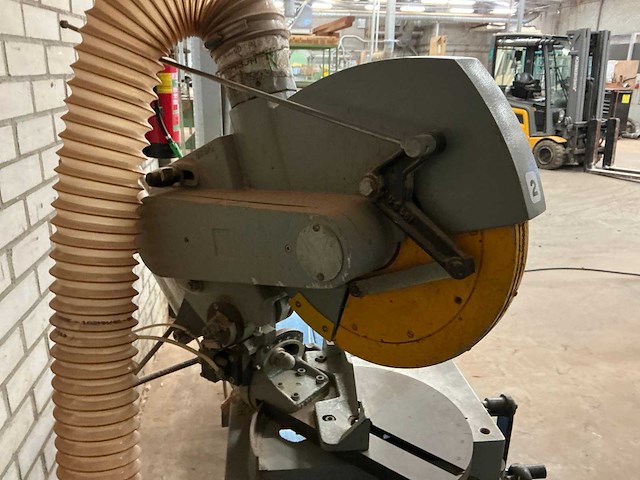 1996 pertici univer 330ip dubbele verstekzaagmachine - afbeelding 13 van  16