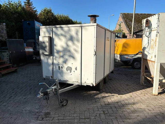 1996 pijnappel pta 1500 stoomreiniger in aanhangwagen - afbeelding 1 van  9