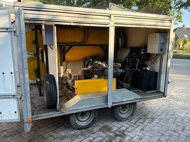 1996 pijnappel pta 1500 stoomreiniger in aanhangwagen - afbeelding 4 van  9