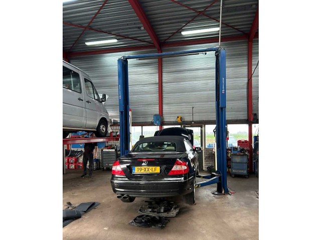 1996 rotary spoa 9e3 hefbrug 4ton drempelvrij - afbeelding 1 van  6