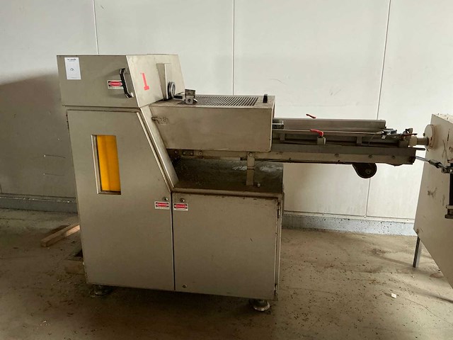 1996 rs broodsnijmachine - afbeelding 1 van  5