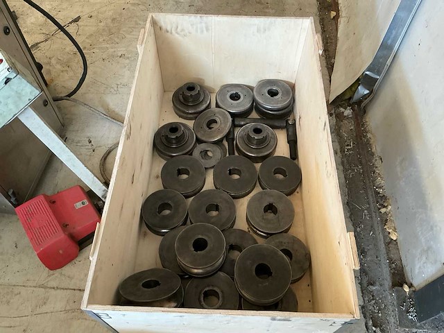 1996 saf curvatrici cs 60 h hydraulische profielwals - afbeelding 10 van  18