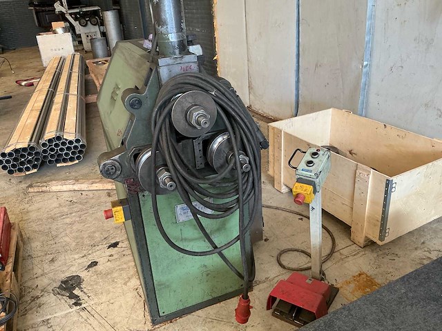 1996 saf curvatrici cs 60 h hydraulische profielwals - afbeelding 11 van  18
