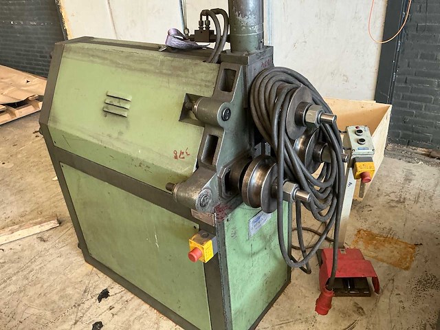 1996 saf curvatrici cs 60 h hydraulische profielwals - afbeelding 16 van  18