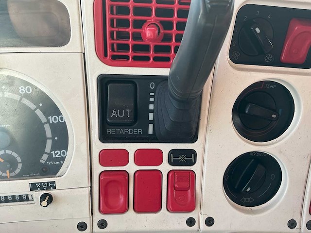 1996 scania r 143m 500 vrachtwagen - afbeelding 38 van  50