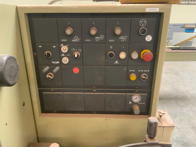 1996 scm compact 23 vierzijdige profileer schaafmachine - afbeelding 8 van  9