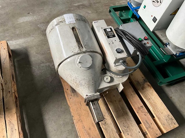 1996 stougaard argos cs-1 granulaat droger / hopper - afbeelding 1 van  7