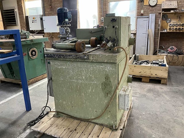 1996 stromab tr450 afkortcirkelzaagmachine met aanvoersysteem - afbeelding 2 van  9