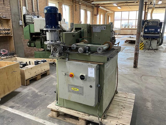 1996 stromab tr450 afkortcirkelzaagmachine met aanvoersysteem - afbeelding 1 van  9