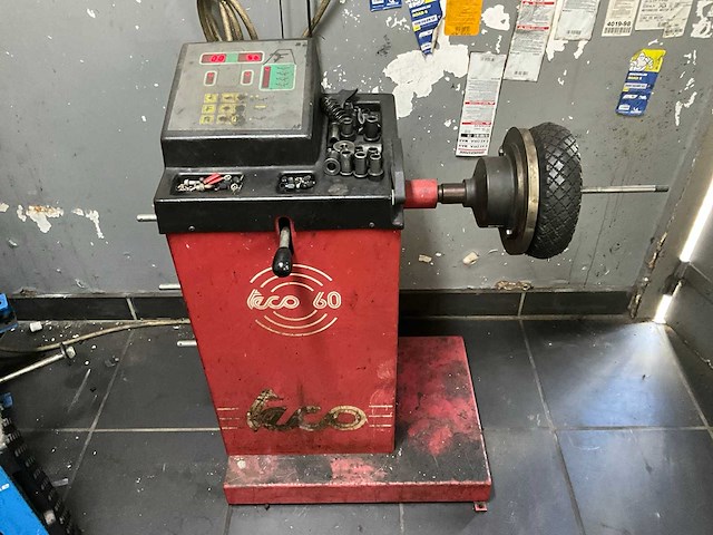 1996 teco 60 banden balanceerapparaat - afbeelding 2 van  9